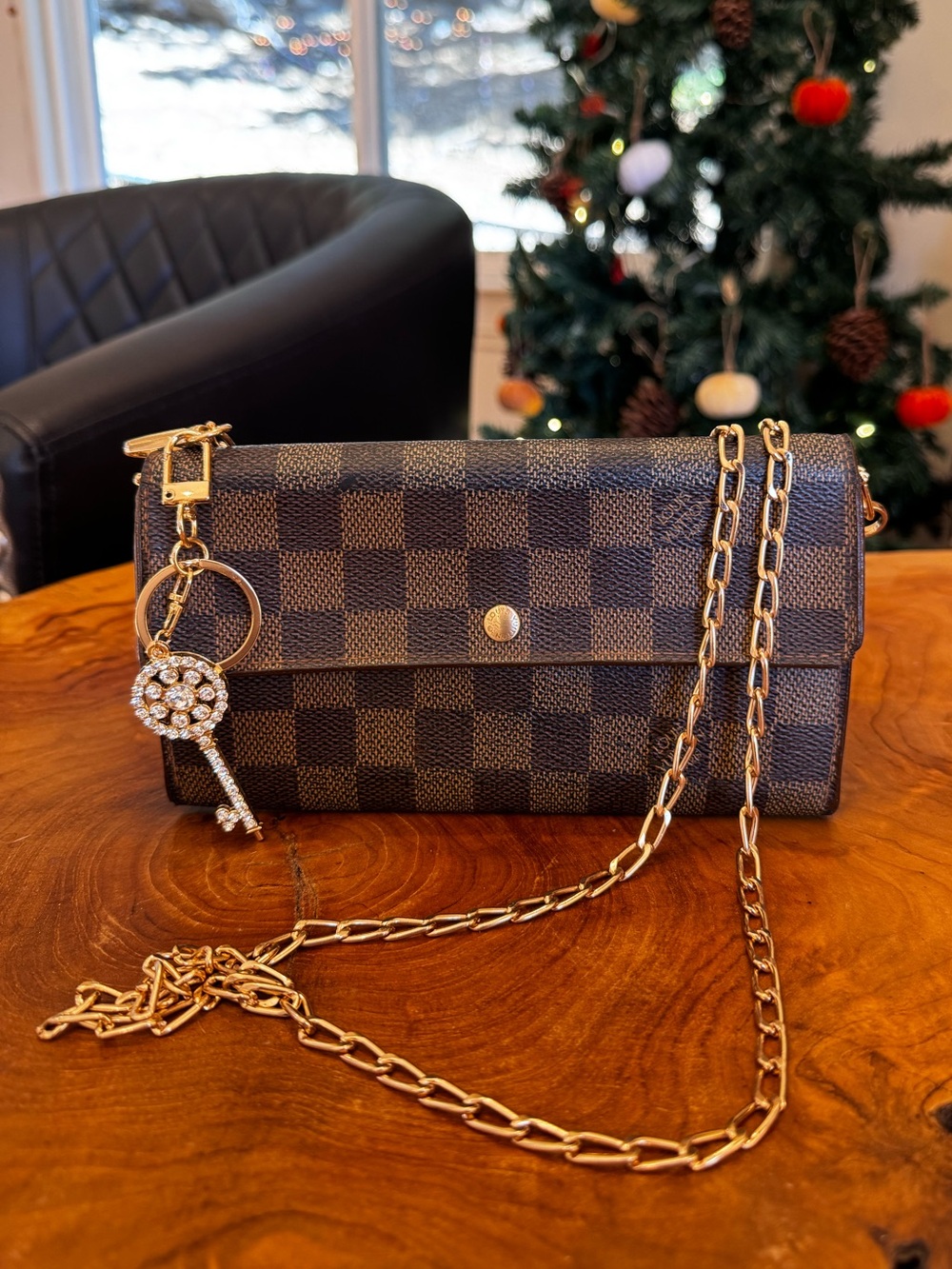 Just in 🔥Louis Vuitton Damier Porte Feuille Sarah Long Bifold Wallet Brown cbdy